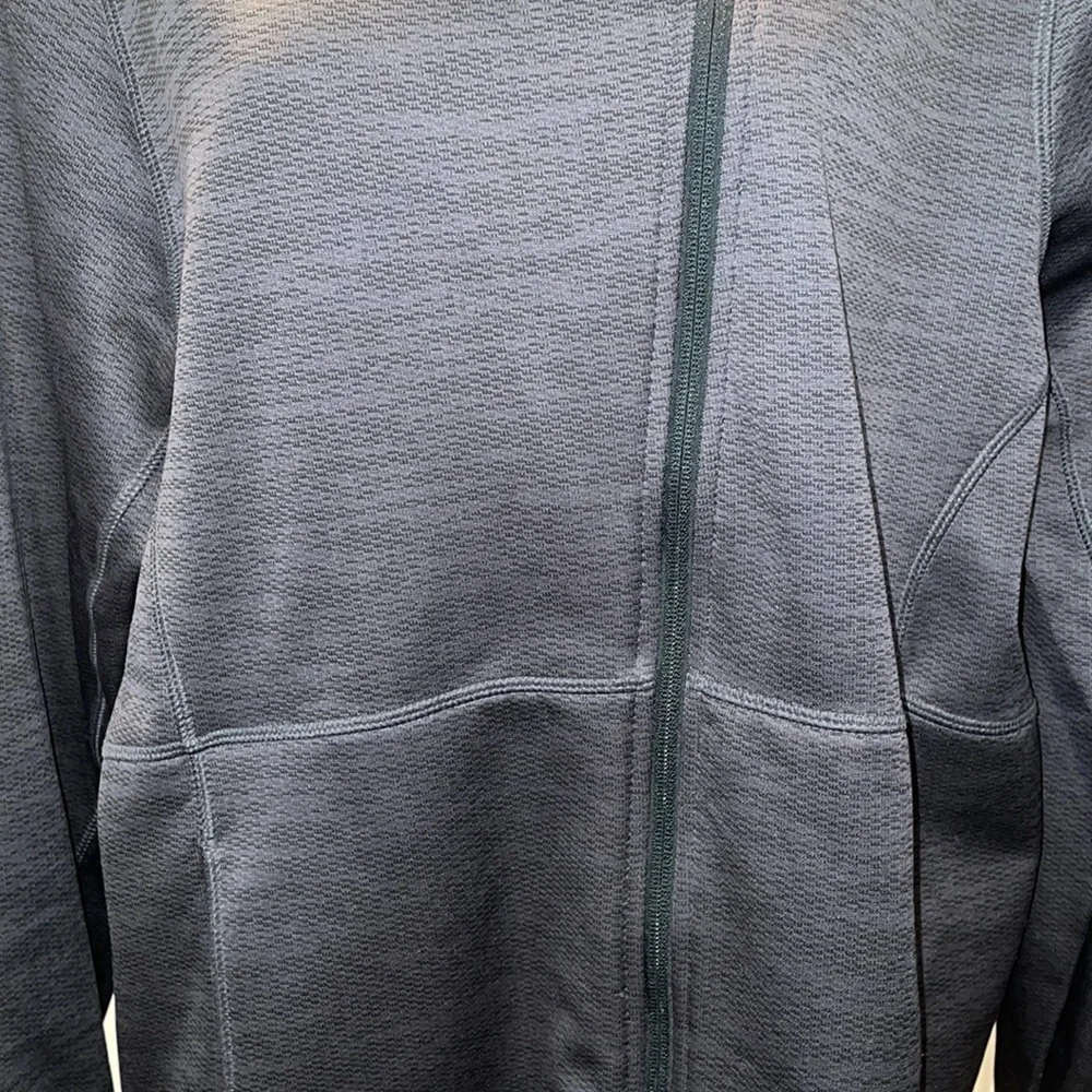 Women's Champion zippered long sleeved jacket , size XXL